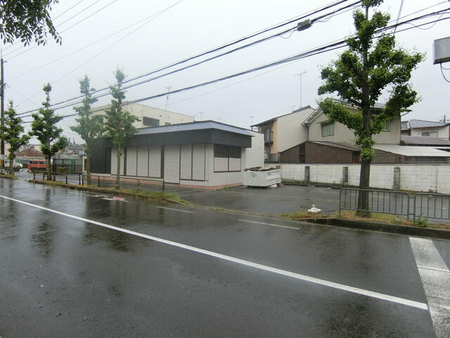 ⻄京極駅徒歩4分　駅近の1階路面で視認性良好！駐車場も有り！居抜き物件